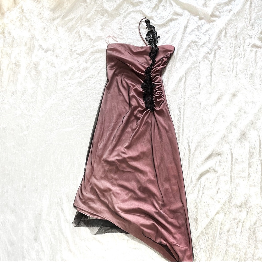 Pink and black one-shoulder asymmetrical formal dress with slit